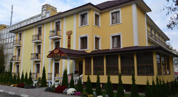 Готель «Віват» – Моршин