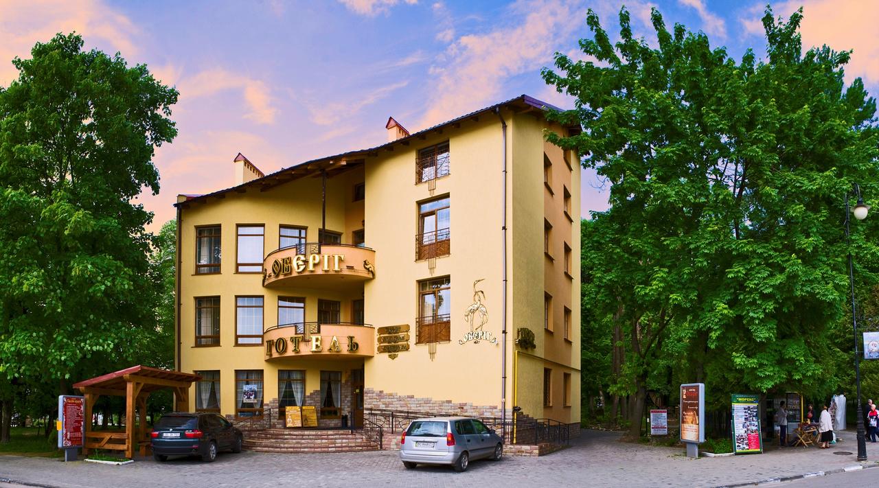 Готель «Оберіг» – Моршин