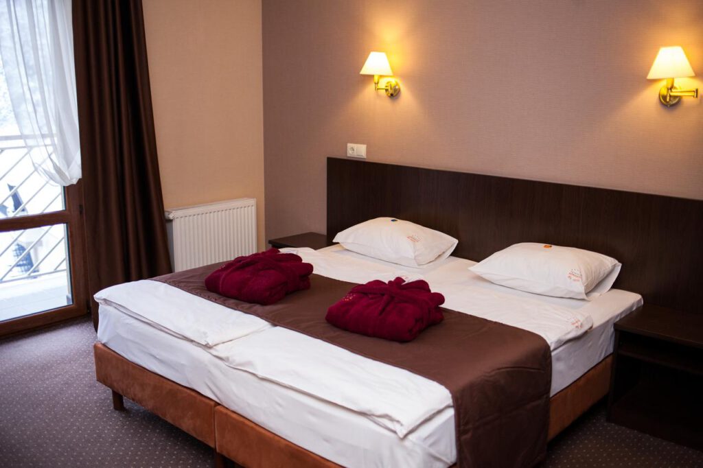 Готель «Романтік СПА» – Яремче