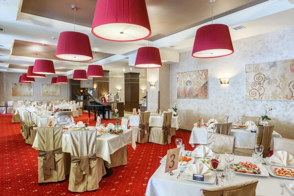 Готель «Романтік СПА» – Яремче