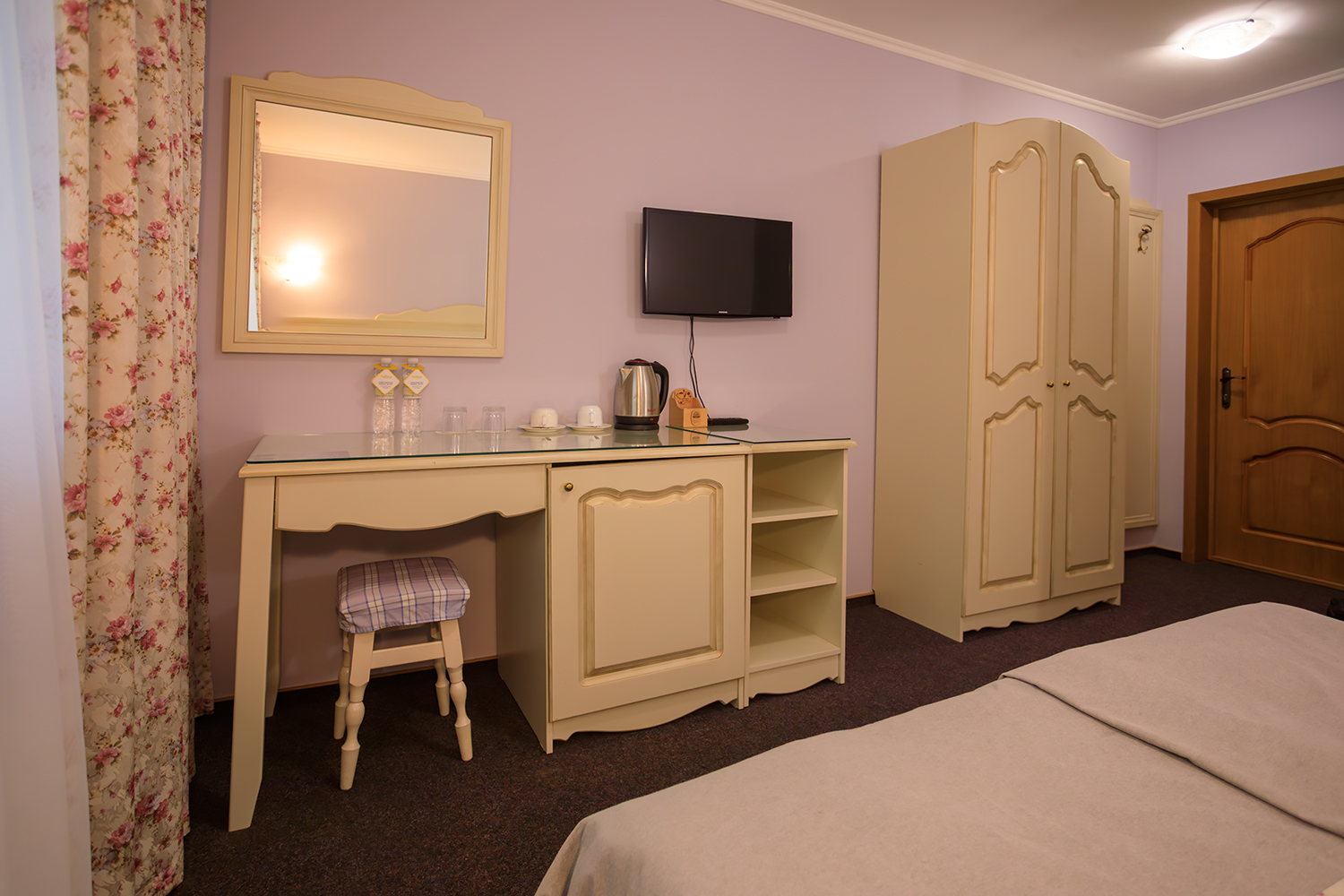 Готель «Vita Park «Сонячний Прованс» – Сатанів