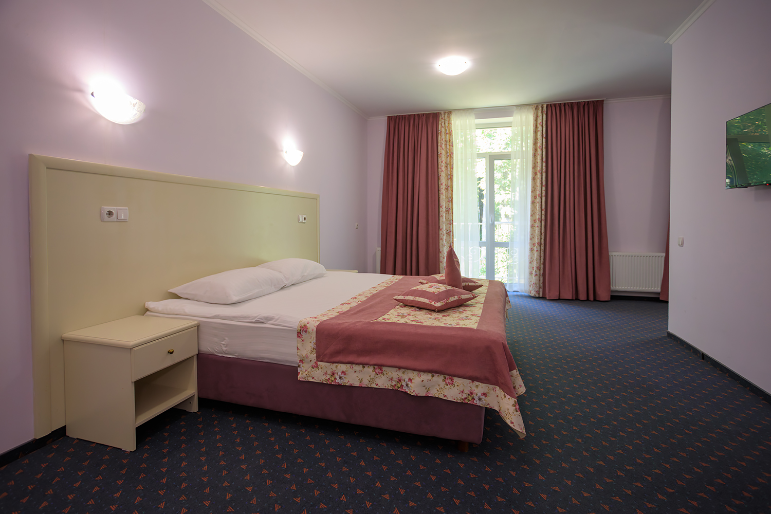 Готель «Vita Park «Сонячний Прованс» – Сатанів