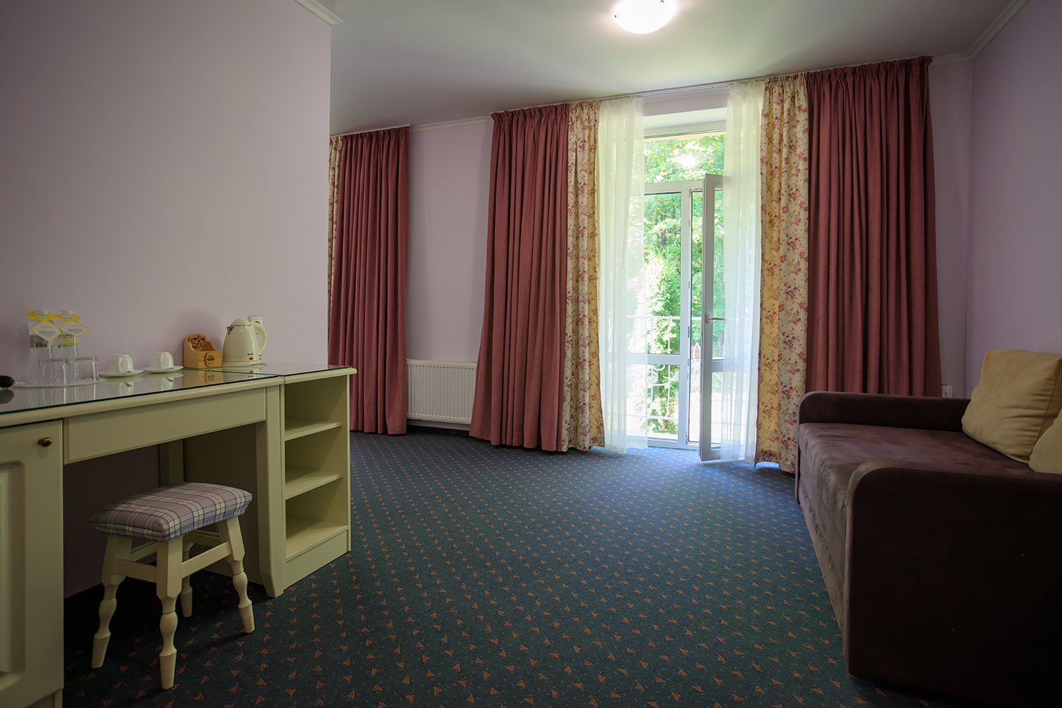 Готель «Vita Park «Сонячний Прованс» – Сатанів