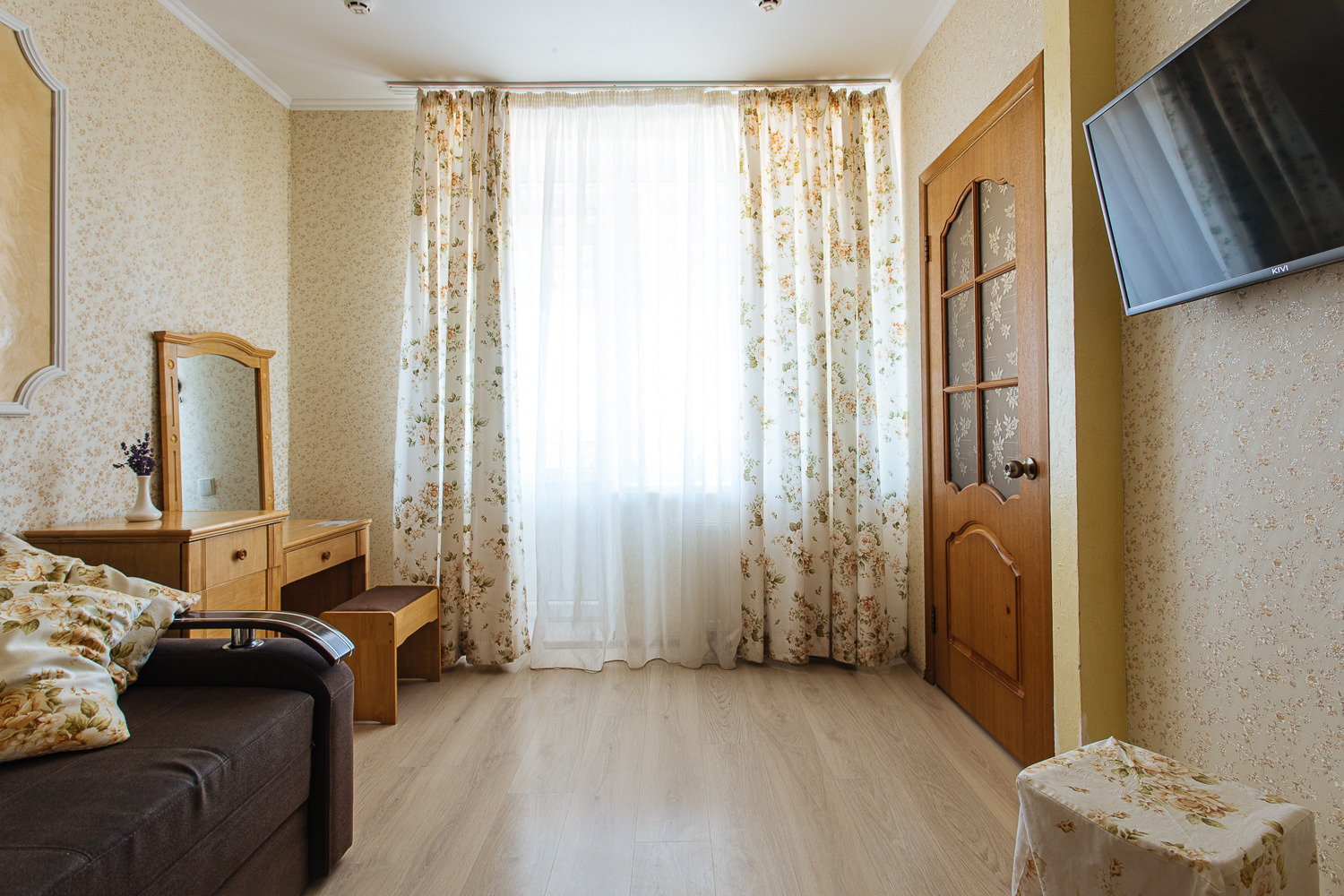 Готель «Vita Park «Сонячний Прованс» – Сатанів